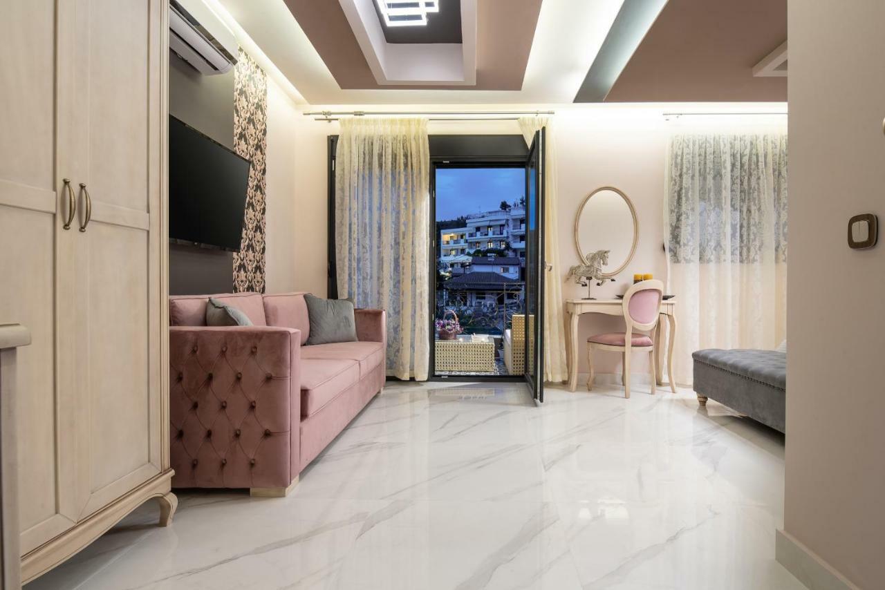 Pela Veranda Exquisite Suites Неос Мармарас Екстериор снимка