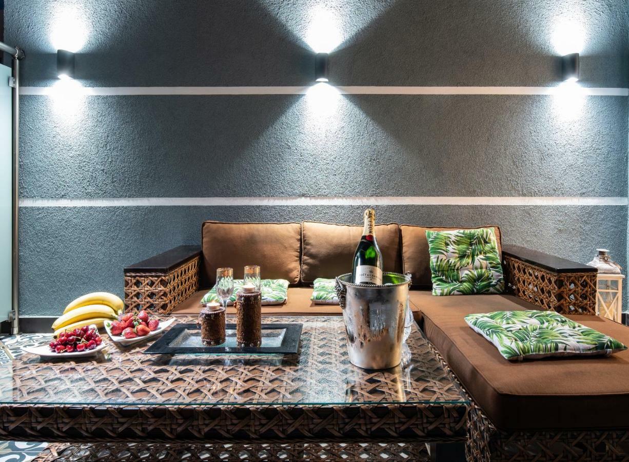 Pela Veranda Exquisite Suites Неос Мармарас Екстериор снимка