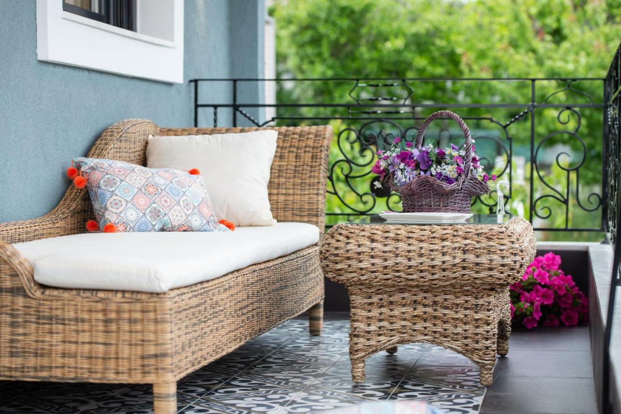 Pela Veranda Exquisite Suites Неос Мармарас Екстериор снимка